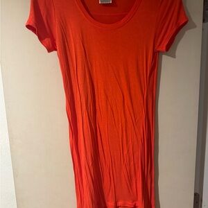 BCBGMaxAzria Vibrant Orange Short Sleeve Tee